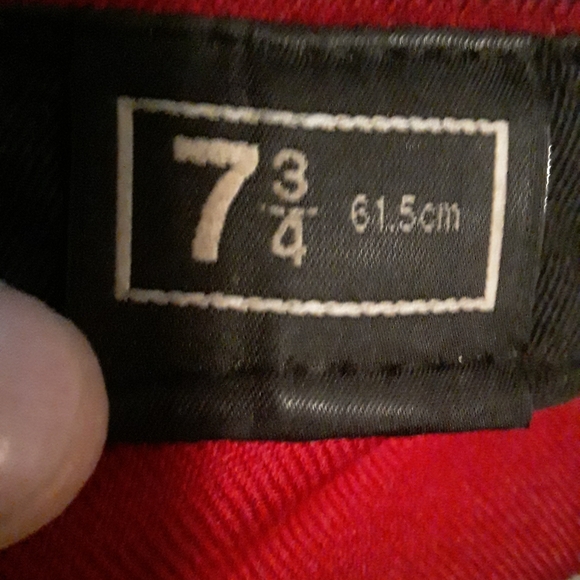 New Era/Toronto BlueJays Unisex Red Fitted BallCap - Picture 8 of 16